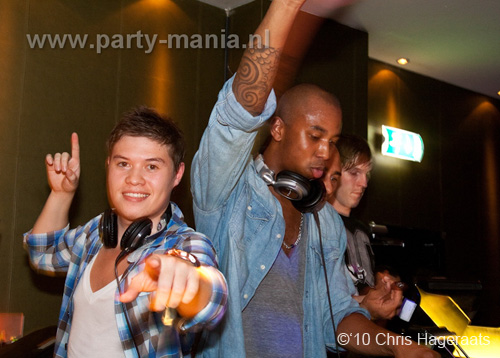 100911_045_djsylvo_bday_bash_partymania