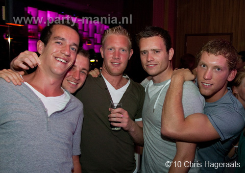 100911_084_djsylvo_bday_bash_partymania