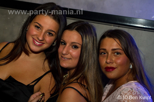 100918_040_los_partymania