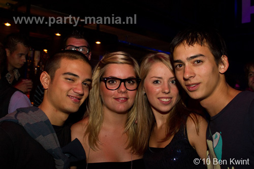 100918_064_los_partymania