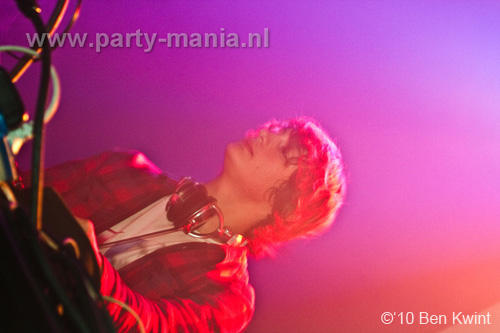 100918_067_los_partymania