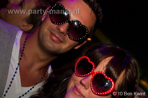 100918_073_los_partymania