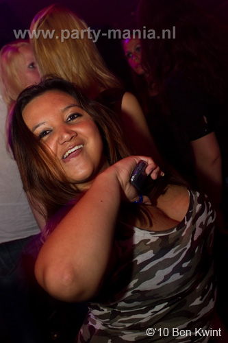 100918_075_los_partymania