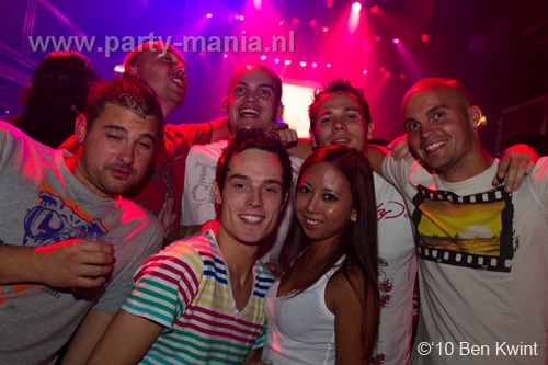 100918_080_los_partymania
