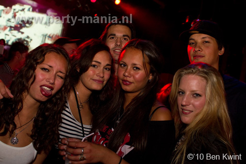 100918_085_los_partymania