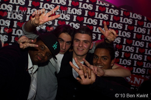 100918_095_los_partymania