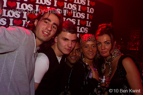 100918_097_los_partymania