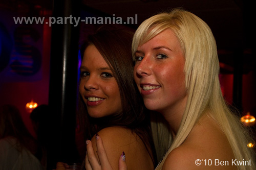 100918_101_los_partymania