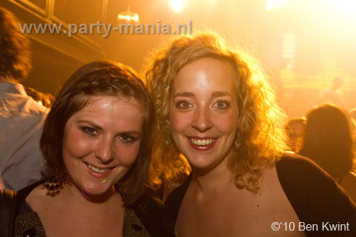 100918_144_los_partymania