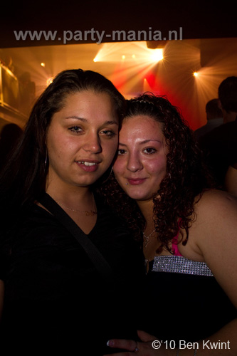 100918_148_los_partymania