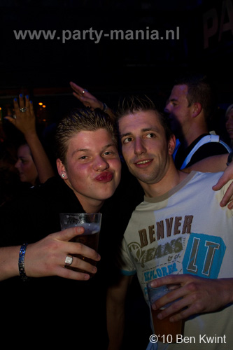 100918_160_los_partymania