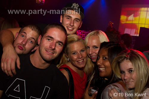 100918_162_los_partymania