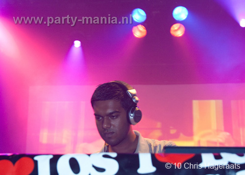 100918_001_los_partymania