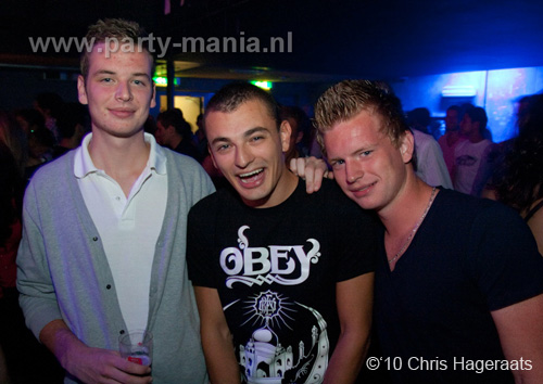 100918_024_los_partymania