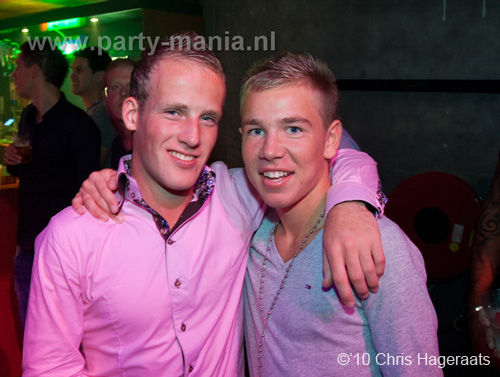 100918_030_los_partymania