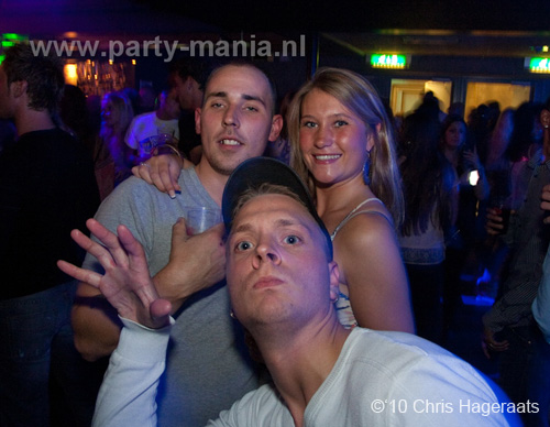 100918_038_los_partymania