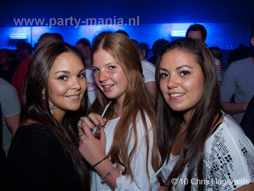 100918_041_los_partymania