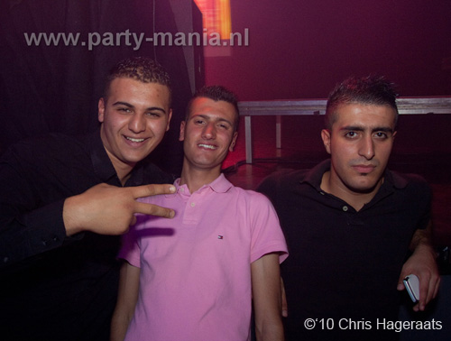 100918_047_los_partymania
