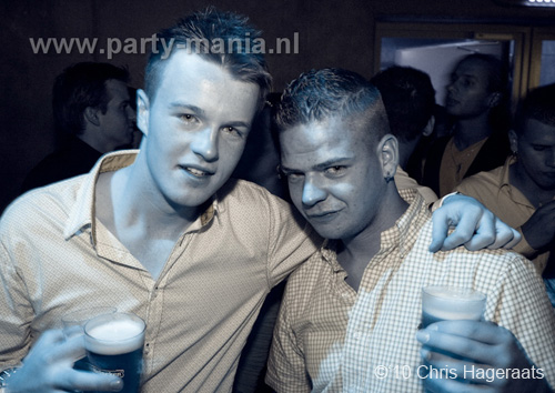 100918_056_los_partymania