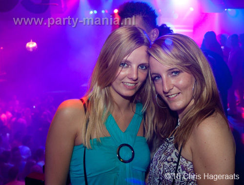 100918_074_los_partymania