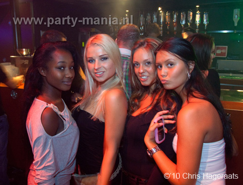 100918_094_los_partymania