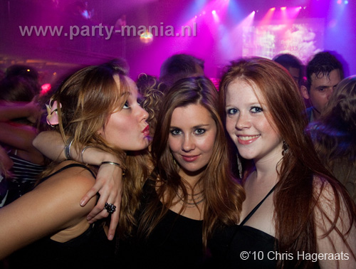 100918_107_los_partymania