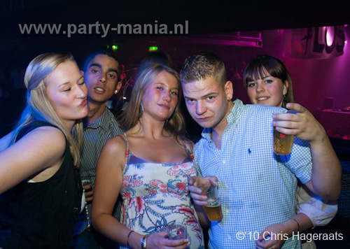 100918_108_los_partymania