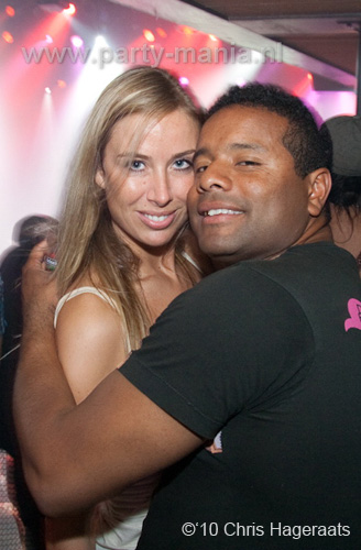 100918_109_los_partymania