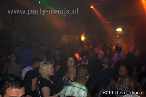 100924_001_havana_partymania