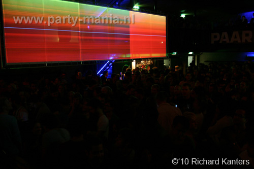 100924_118_todaysart_partymania