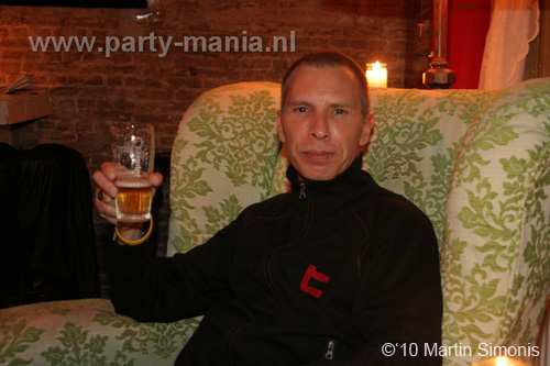 100924_048_todaysart_partymania