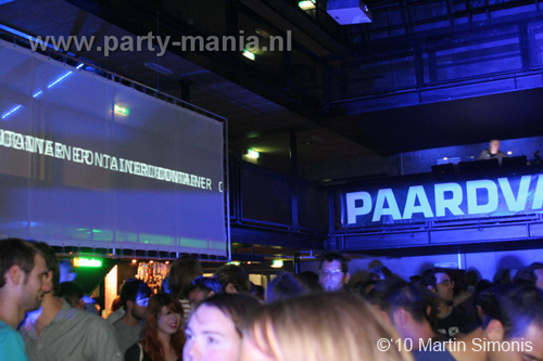 100924_063_todaysart_partymania