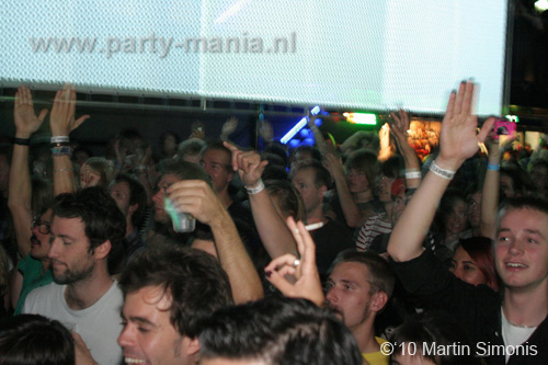 100924_072_todaysart_partymania