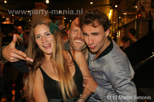 100924_139_todaysart_partymania