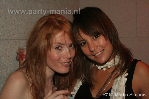 100924_157_todaysart_partymania