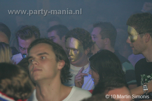 100924_163_todaysart_partymania