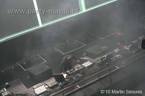 100924_180_todaysart_partymania