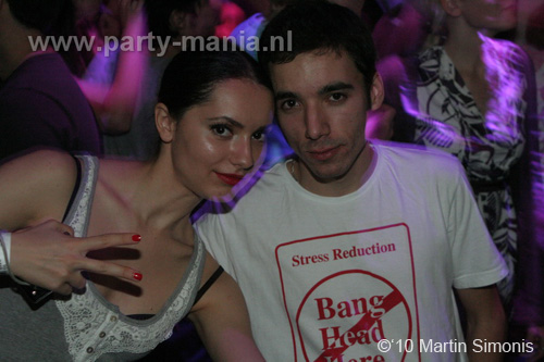 100924_206_todaysart_partymania