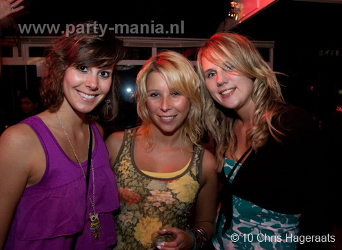 100925_014_glamorous_partymania