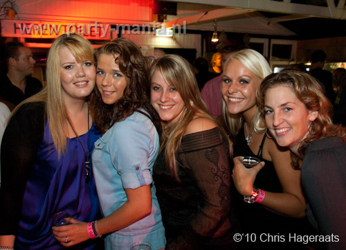 100925_041_glamorous_partymania