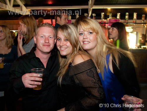 100925_042_glamorous_partymania