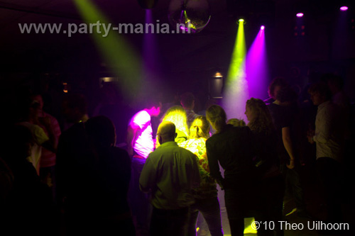 100925_011_hey_partymania