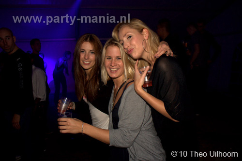 100925_014_hey_partymania