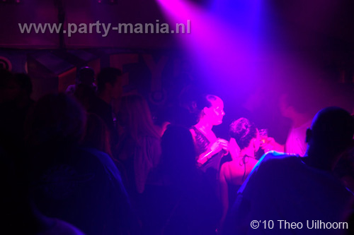 100925_018_hey_partymania