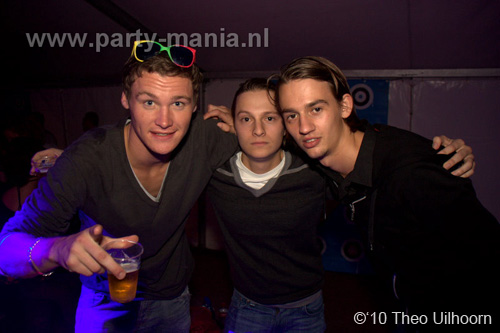 100925_019_hey_partymania