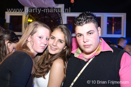 101001_046_maximaal_partymania