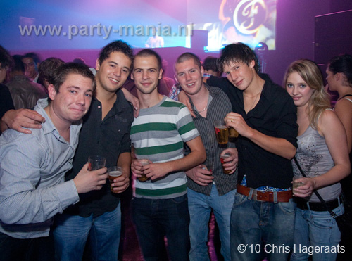 101002_031_franchise_partymania