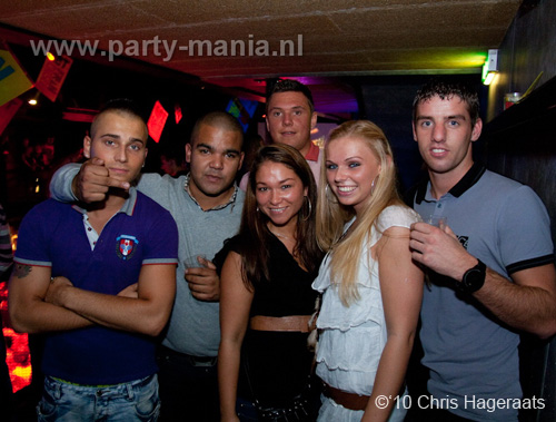 101002_050_franchise_partymania