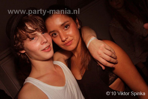 101002_086_whoosah_partymania