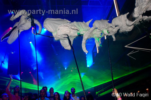 101008_010_mutesounds_partymania